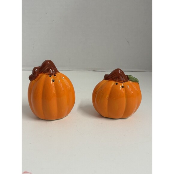 Fall 3 Piece Custom Bundle Lot Pumpkin Salt & Pepper Shakers - Picture 6 of 7